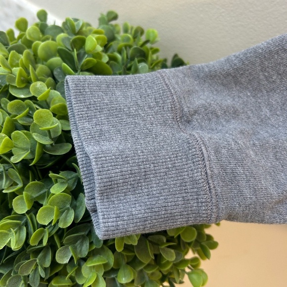 Men's size large grey vineyard vines 1/4 zip neck cotton sweatshirt - Picture 6 of 10